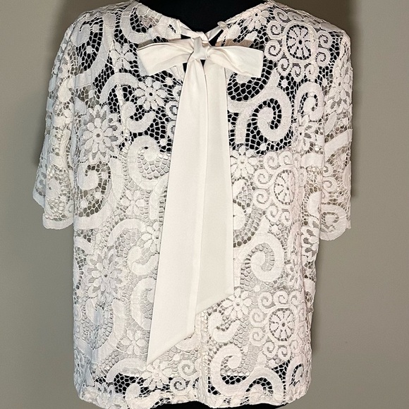 Nanette Lepore Short Sleeve Bone Top with Bow on the Back - Picture 3 of 9